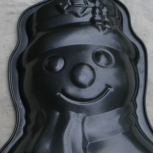 Vintage Happy Snowman Holiday Cake Pan - Picture 8 of 8